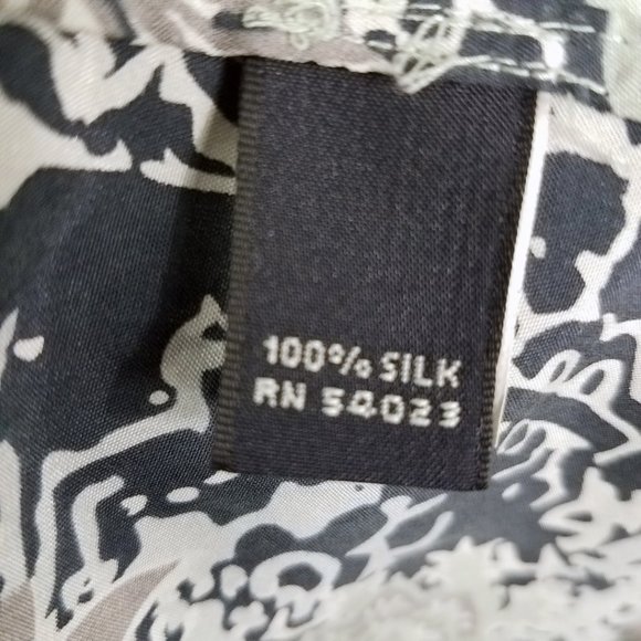 Banana Republic Women's Silk Ruffle Neck Camo Blouse Tank Top Shell - Picture 7 of 8